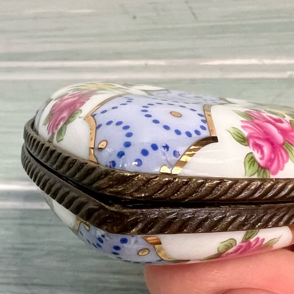 Vintage Limoges (Je t’ aime) Porcelain Floral Heart Box - Picture 4 of 8